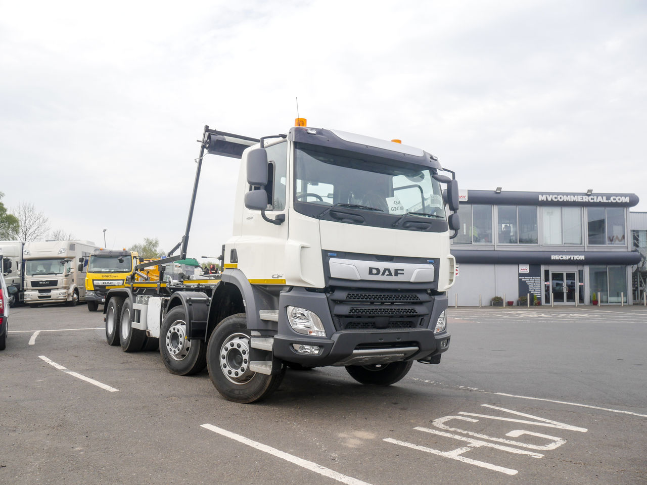 2020 DAF CF 450 Hook Loader for sale at MV Commercial