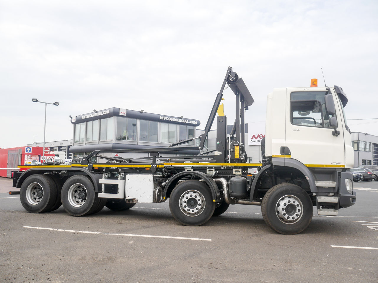 2020 DAF CF 450 Hook Loader for sale at MV Commercial