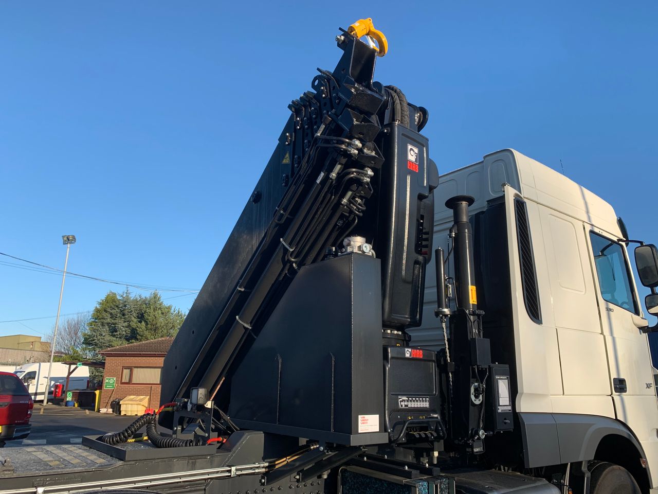 Ready to go DAF XF 530, Tractor Unit, 530, 80 Tonne, Space Cab, Automatic, 9 Tonne Front Axle, Adaptive Cruise Control, Bumper Mounted Fog Lights, Cab Sunvisor , Halogen Headlights, , HIAB, X-HIPRO 658 EP-6 | for sale at MV Commercial, the UKs leading Truck, Trailers and Van supplier. (SN20XTM 42490)