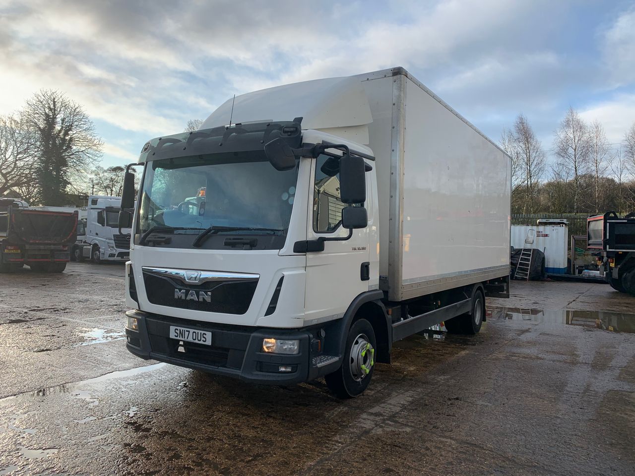 Ready to go MAN TGL 10.190, Box, 190, 7.5 Tonne, Day Cab, Automatic, Air Conditioning, Anti Lock Brakes (ABS), Bluetooth/AUX/USB Dashboard Input, Cab Sunvisor , DEL Column Tail Lift, , -, - | for sale at MV Commercial, the UKs leading Truck, Trailers and Van supplier. (SN17OUS 44778)