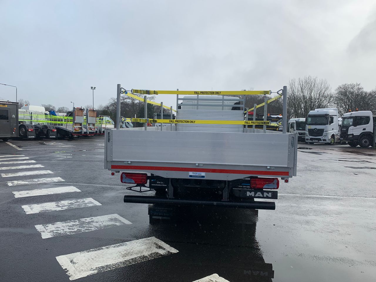 Ready to go MAN TGL 10.190, Dropside, 190, 7.5 Tonne, Day Cab, Automatic, 4 Dropsides, Adjustable Rear Underrun Bar, Air Conditioning, Cab Sunvisor With LED Lights, Electric Windows, , -, - | for sale at MV Commercial, the UKs leading Truck, Trailers and Van supplier. (SK21BFA 46486)