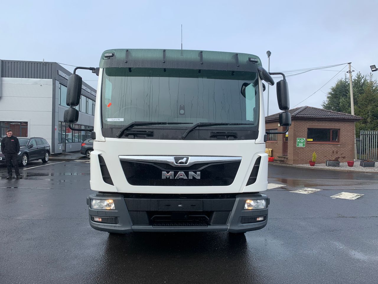 Ready to go MAN TGL 10.190, Dropside, 190, 7.5 Tonne, Day Cab, Automatic, 4 Dropsides, Adjustable Rear Underrun Bar, Air Conditioning, Cab Sunvisor With LED Lights, Electric Windows, , -, - | for sale at MV Commercial, the UKs leading Truck, Trailers and Van supplier. (SK21BFA 46491)