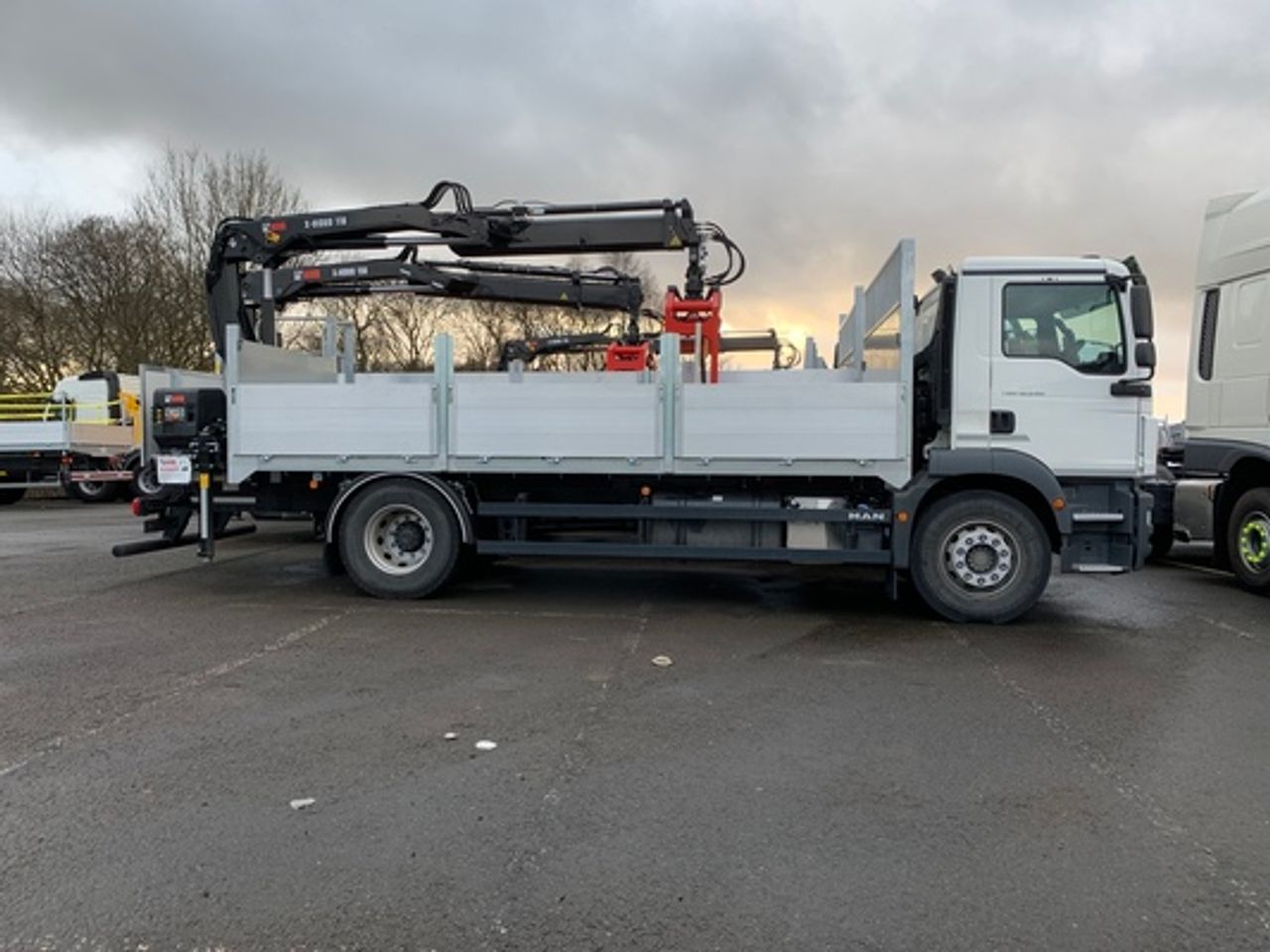Ready to go MAN TGM 18.290, Dropside, -, 18 Tonne, Day Cab, Automatic, Air Seat, Anti Lock Brakes (ABS), ASR (Anti-Slip Control), Cab Sunvisor , Cruise Control, , HIAB, X-HIDUO 118 B-1	 | for sale at MV Commercial, the UKs leading Truck, Trailers and Van supplier. (SN20YFL 48940)