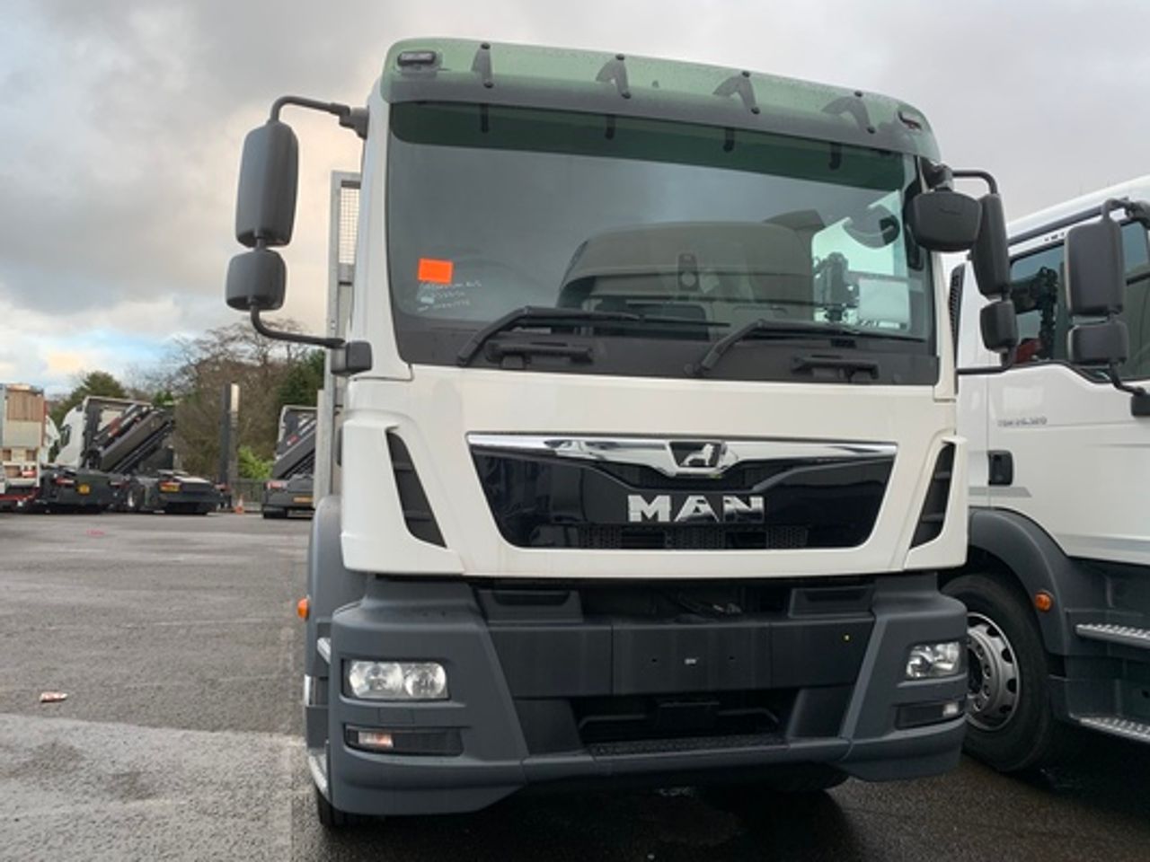 Ready to go MAN TGM 18.290, Dropside, -, 18 Tonne, Day Cab, Automatic, Air Seat, Anti Lock Brakes (ABS), ASR (Anti-Slip Control), Cab Sunvisor , Cruise Control, , HIAB, X-HIDUO 118 B-1	 | for sale at MV Commercial, the UKs leading Truck, Trailers and Van supplier. (SN20YFL 48943)