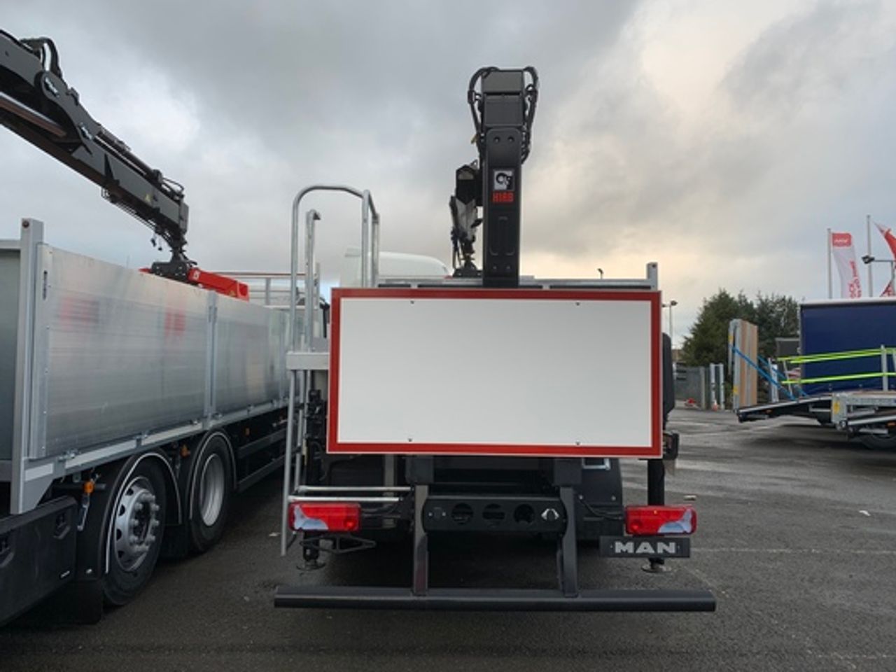 Ready to go MAN TGM 18.290, Dropside, -, 18 Tonne, Day Cab, Automatic, Air Seat, Anti Lock Brakes (ABS), ASR (Anti-Slip Control), Cab Sunvisor , Cruise Control, , HIAB, X-HIDUO 118 B-1	 | for sale at MV Commercial, the UKs leading Truck, Trailers and Van supplier. (SN20YFL 48946)