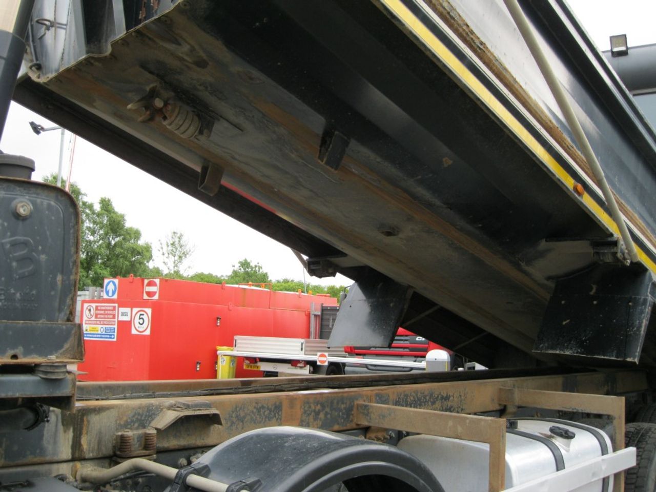 2017 DAF CF 400 Tipper for sale at MV Commercial