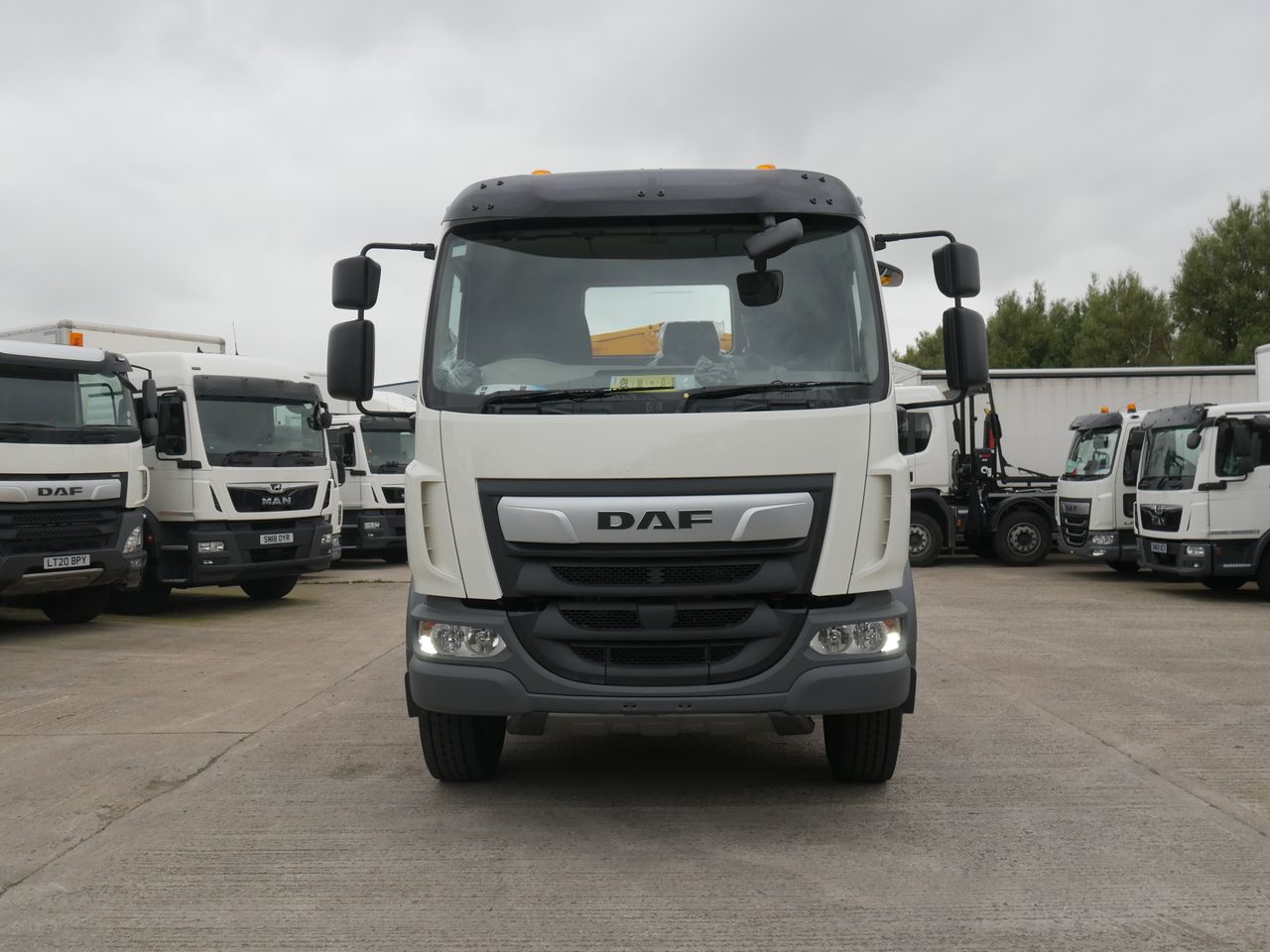 2020 DAF LF 290 Hot Box for sale at MV Commercial