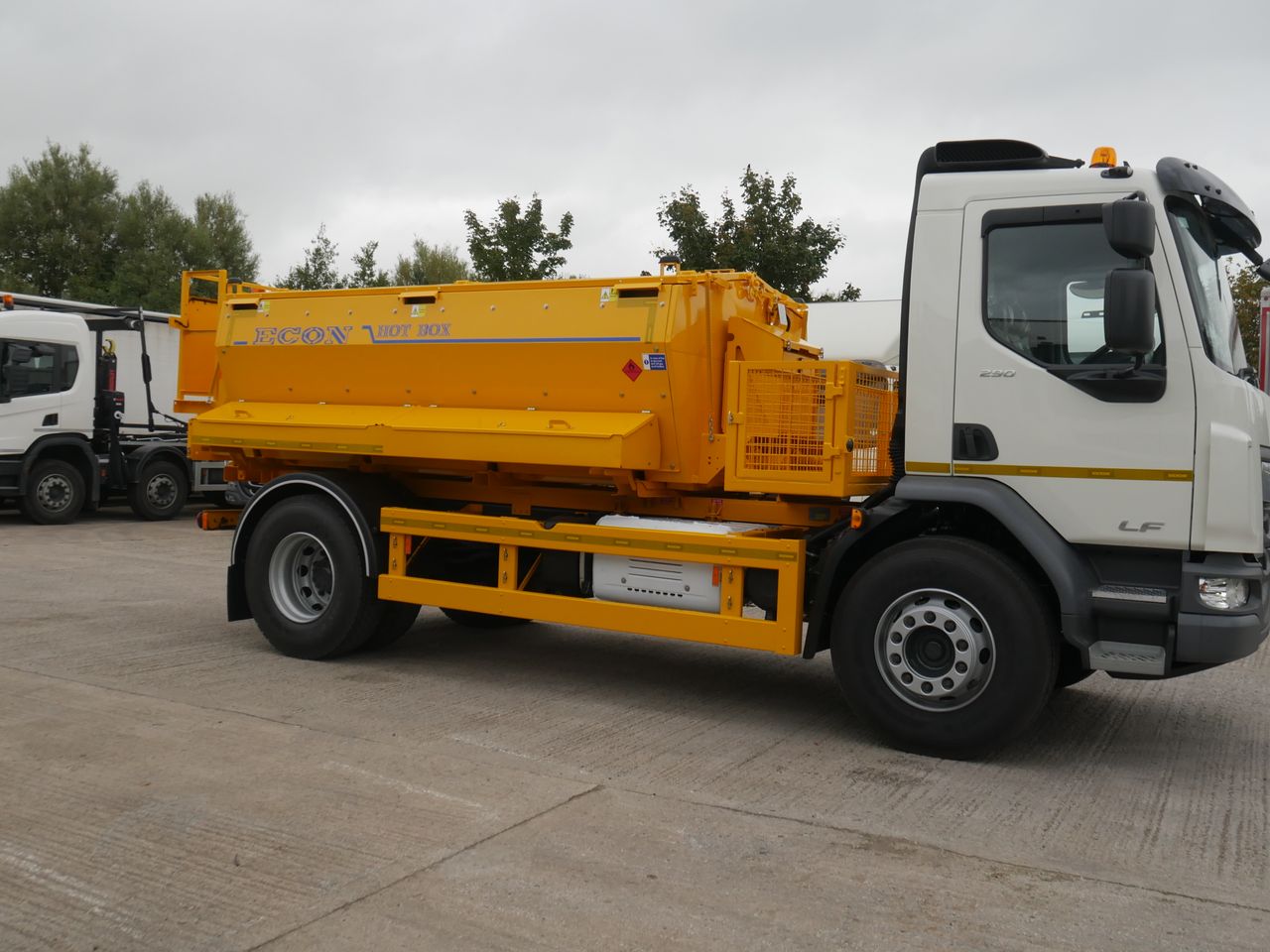 2020 DAF LF 290 Hot Box for sale at MV Commercial