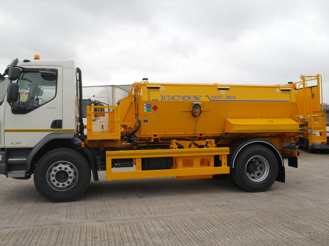 2020 DAF LF 290 Hot Box for sale at MV Commercial