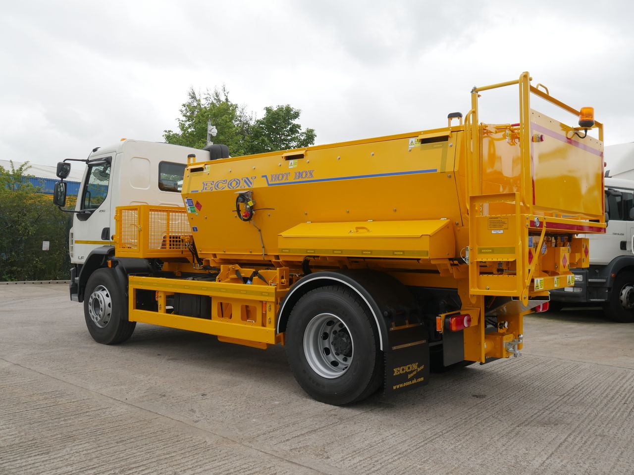 2020 DAF LF 290 Hot Box for sale at MV Commercial