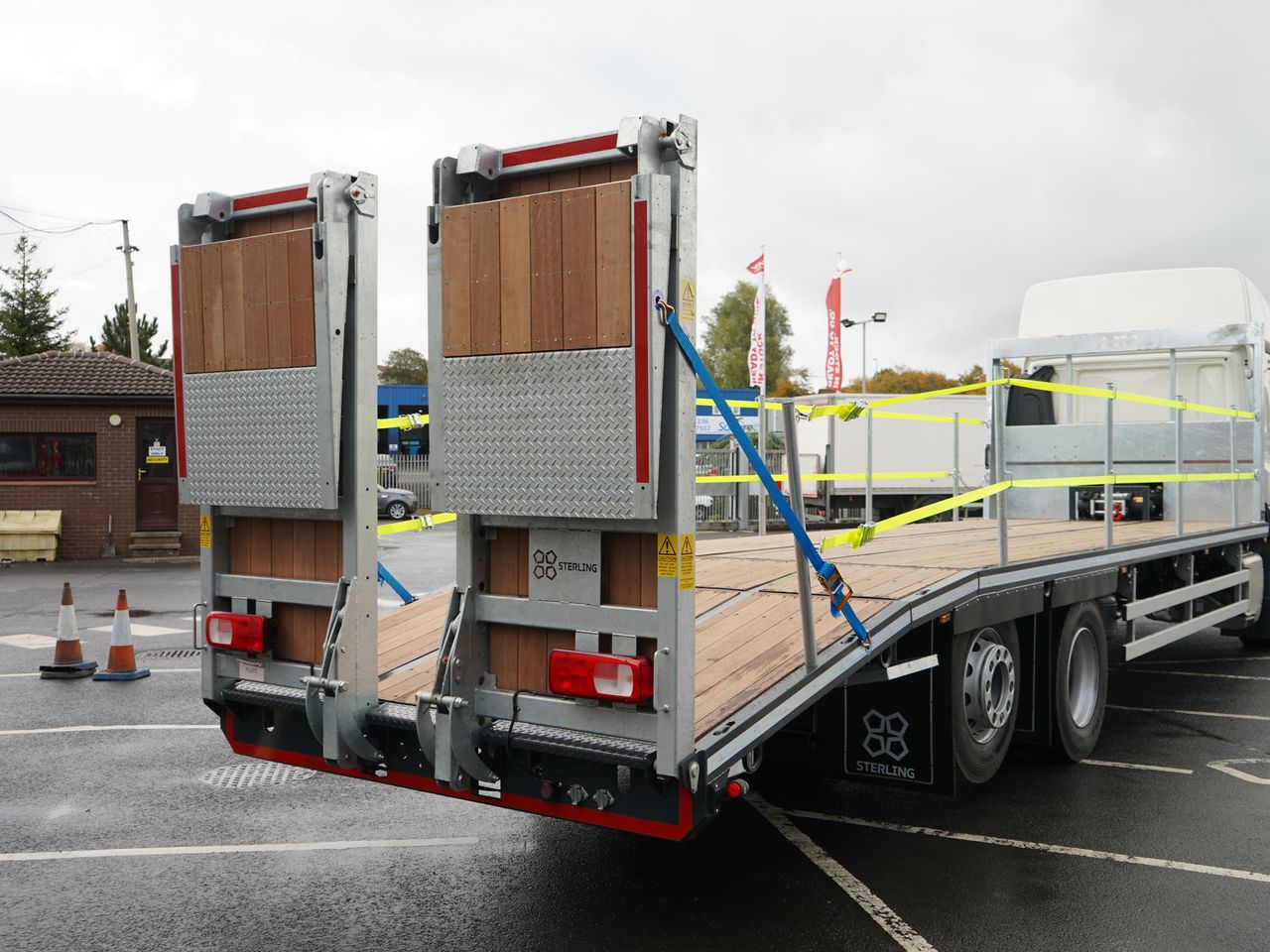 2021 DAF CF 450 Beavertail for sale at MV Commercial