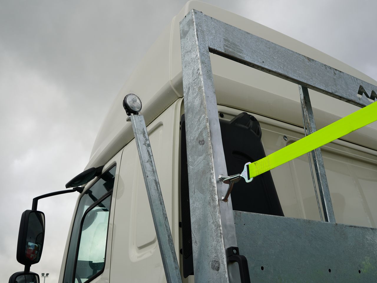 2021 DAF CF 450 Beavertail for sale at MV Commercial