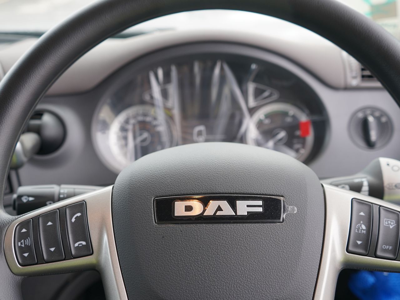 2021 DAF CF 450 Beavertail for sale at MV Commercial