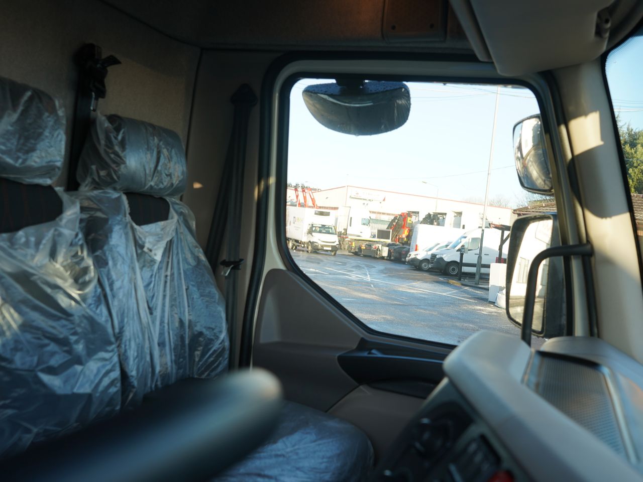 2022 DAF LF 230 Beavertail for sale at MV Commercial