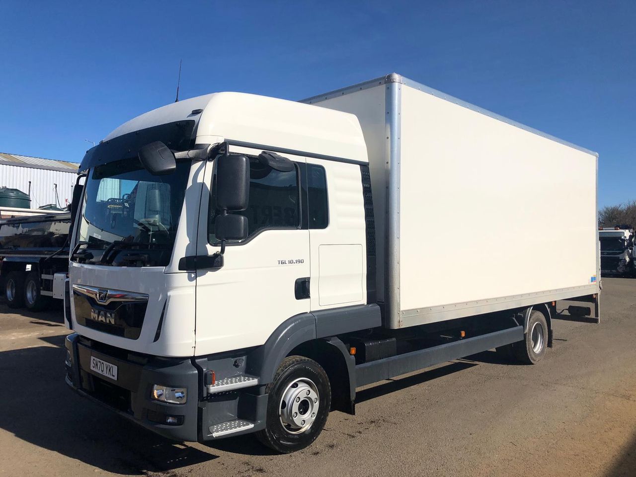Ready to go MAN TGL 10.190, Box, 190, 7.5 Tonne, Sleeper Cab, Automatic, Air Conditioning, Anti Lock Brakes (ABS), Bluetooth/AUX/USB Dashboard Input, Cab Sunvisor , Column Tail Lift , , -, - | for sale at MV Commercial, the UKs leading Truck, Trailers and Van supplier. (SN70YKL 62609)