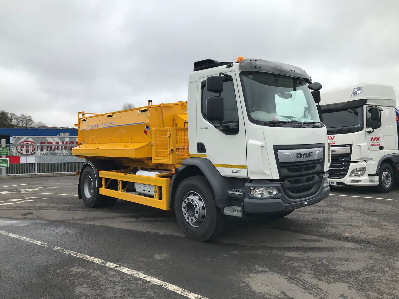 2021 DAF LF 290 Hot Box for sale at MV Commercial