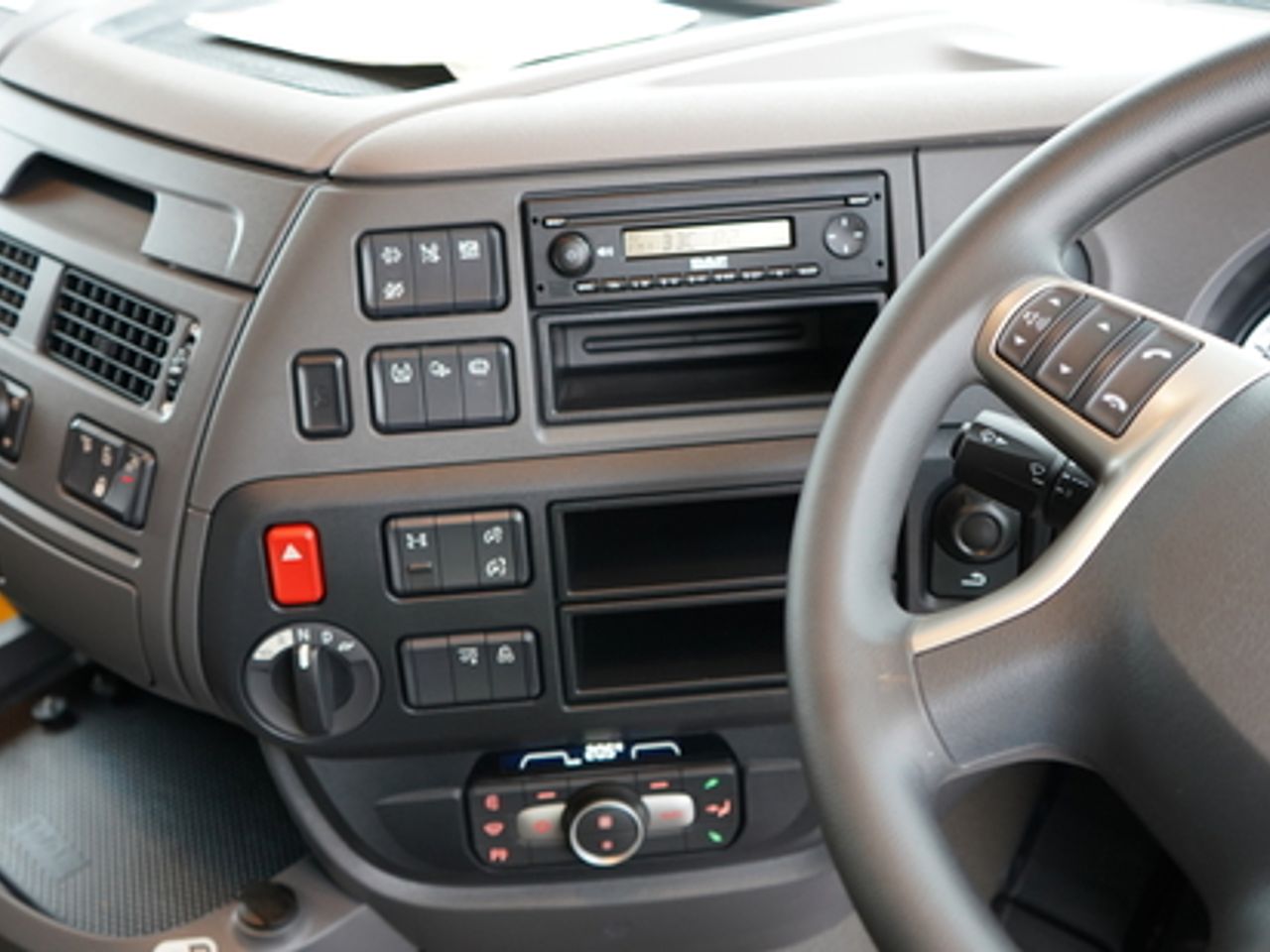 2021 DAF XF 480 Tractor Unit for sale at MV Commercial