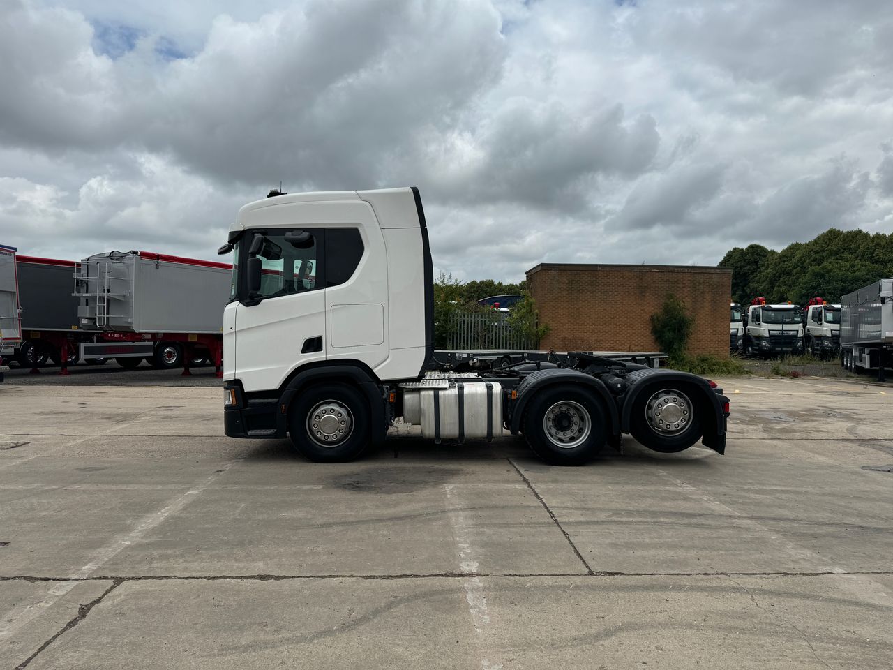 Ready to go Scania R450, Tractor Unit, 450, 44 Tonne, Sleeper Cab, Automatic, Front Strobes, Wet and Dry Air Lines, FORS - Gold Kit fitted, Multi Function Steering Wheel, Scania Infotainment Premium, , -, - | for sale at MV Commercial, the UKs leading Truck, Trailers and Van supplier. (PY18ENR 745103)