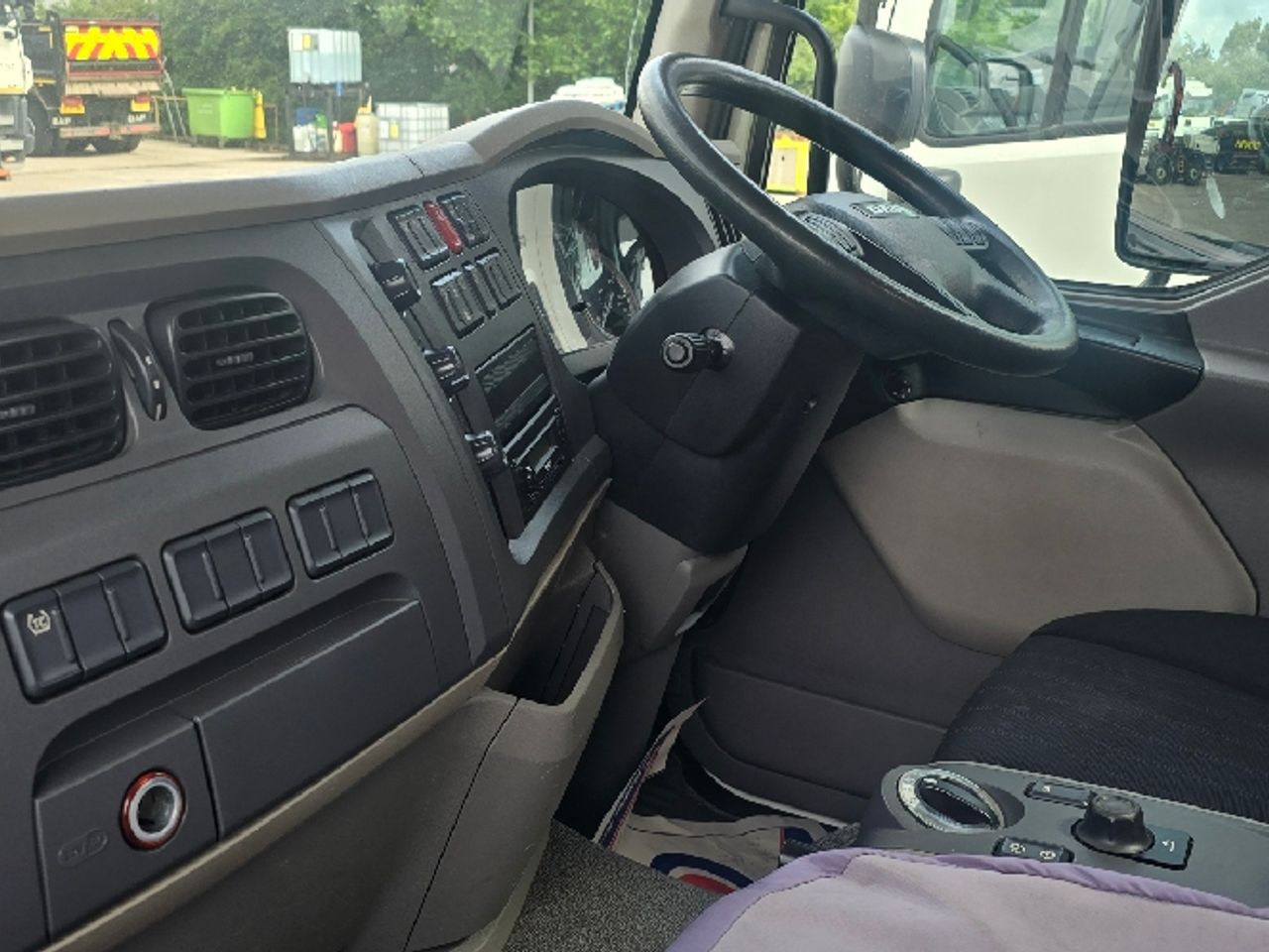 2020 DAF LF 290 Dropside for sale at MV Commercial