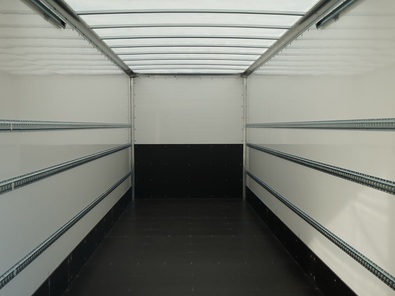 2021 DAF LF 290 Box for sale at MV Commercial