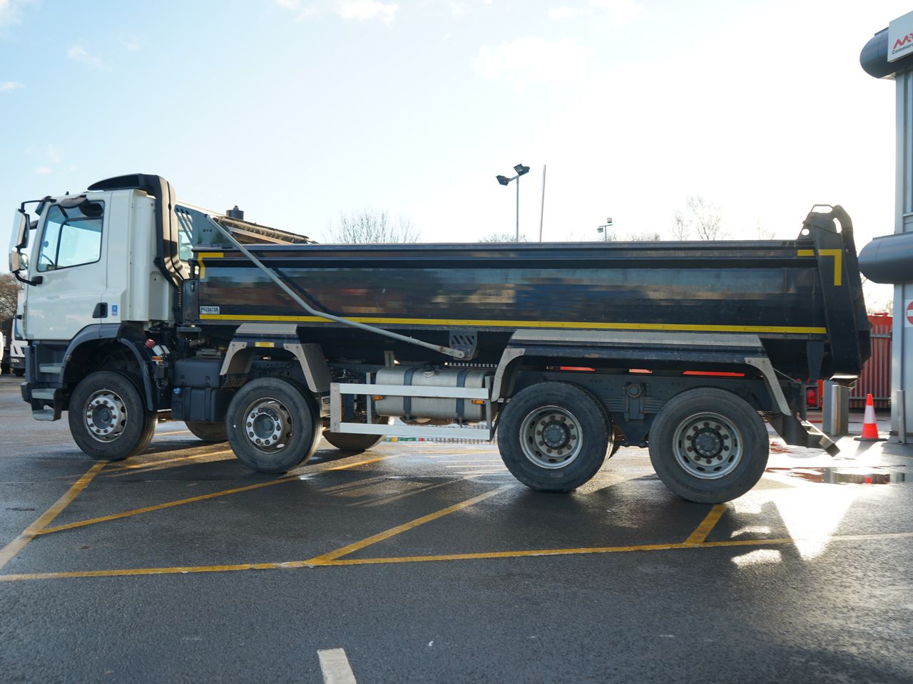 Ready to go DAF CF 450, Tipper, 450, 32 Tonne, Day Cab, Automatic, 2 Seats in Cab, Rear Window in Cab, Electric Mirrors, Electric Windows, Multi Function Steering Wheel, , -, - | for sale at MV Commercial, the UKs leading Truck, Trailers and Van supplier. (LT19EHU 78199)