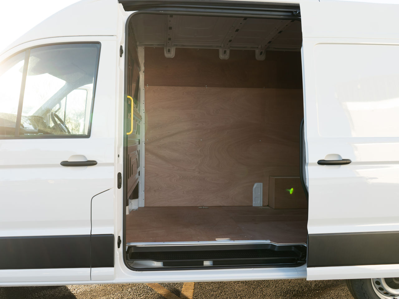 2022 Volkswagen Crafter CR35 Startline MWB 140ps 2.0 TDI 6sp Manual Van for sale at MV Commercial