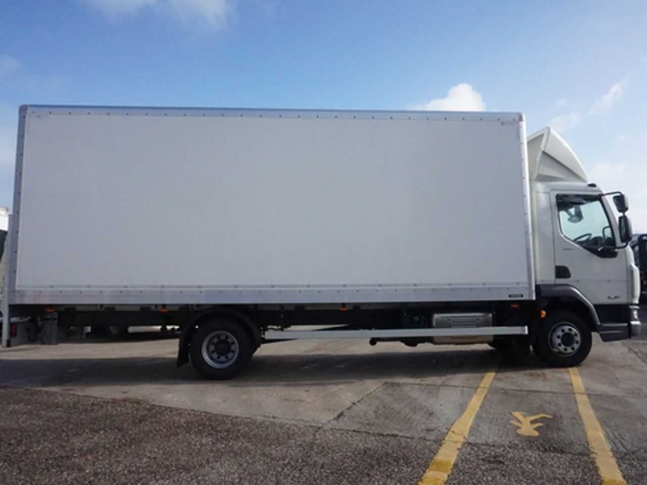 Ready to go DAF LF 180, Box, 180, 10 Tonne, Day Cab, Automatic, 3 Seats in Cab, Adaptive Cruise Control, Advanced Emergency Braking System (AEBS), Air Conditioning, Air Kit, , -, - | for sale at MV Commercial, the UKs leading Truck, Trailers and Van supplier. (SN22XYG 80365)