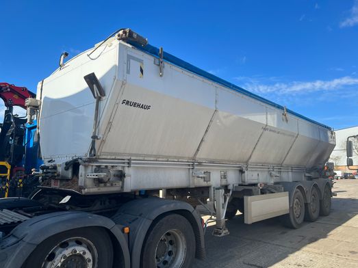 Image of Fruehauf Hardox Agri-Roll Tri Axle Conveyor