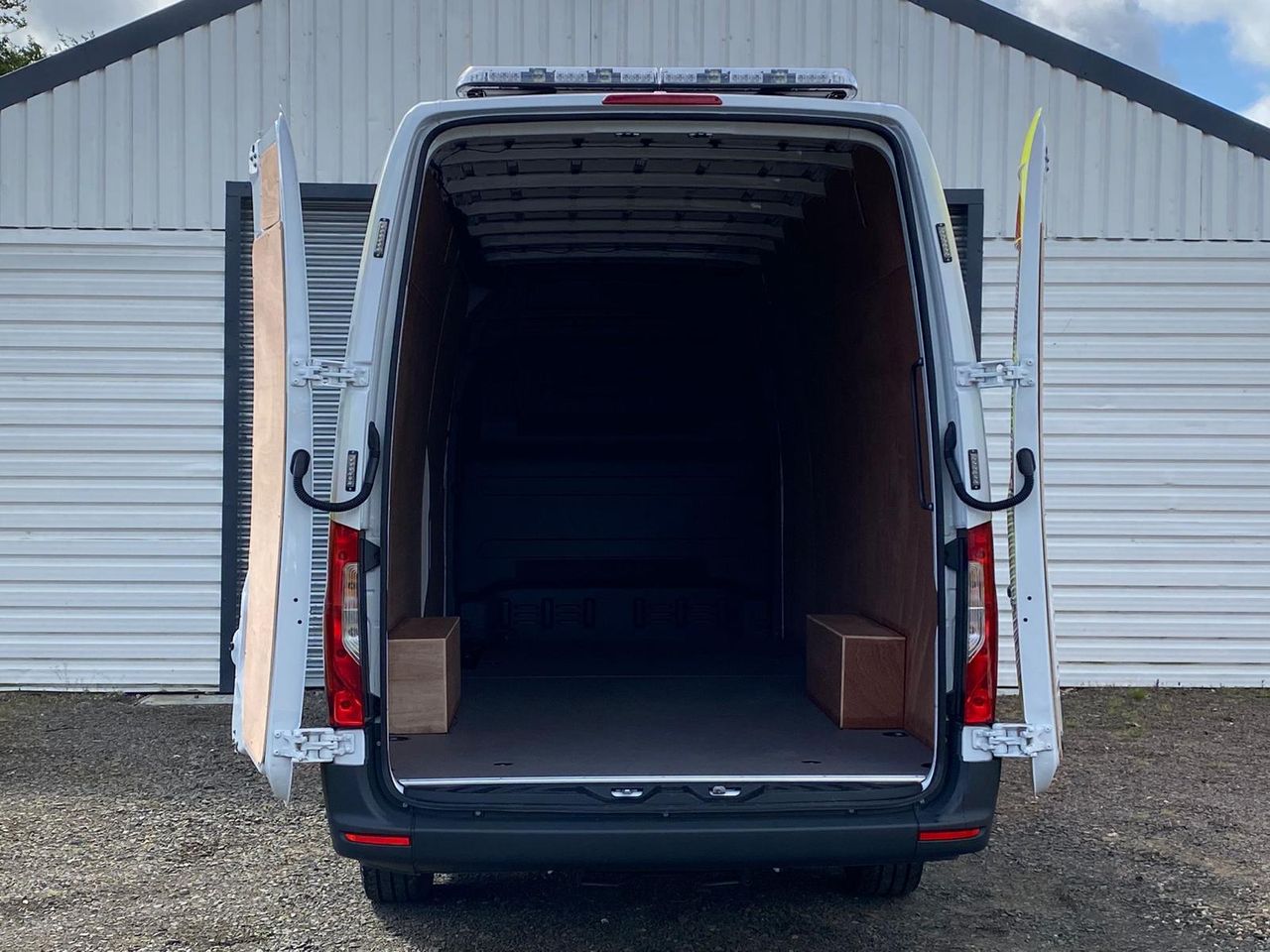 Ready to go Mercedes-Benz SPRINTER 315 L3 H2 , Van, 143, Under 3.5 Tonne, Single Cab, Manual, Ball And Pin Tow Bar, Bluetooth/AUX/USB Dashboard Input, Comfort Package, Multi Function Steering Wheel, Ply Lined , , -, - | for sale at MV Commercial, the UKs leading Truck, Trailers and Van supplier. (SG71RHF 83455)