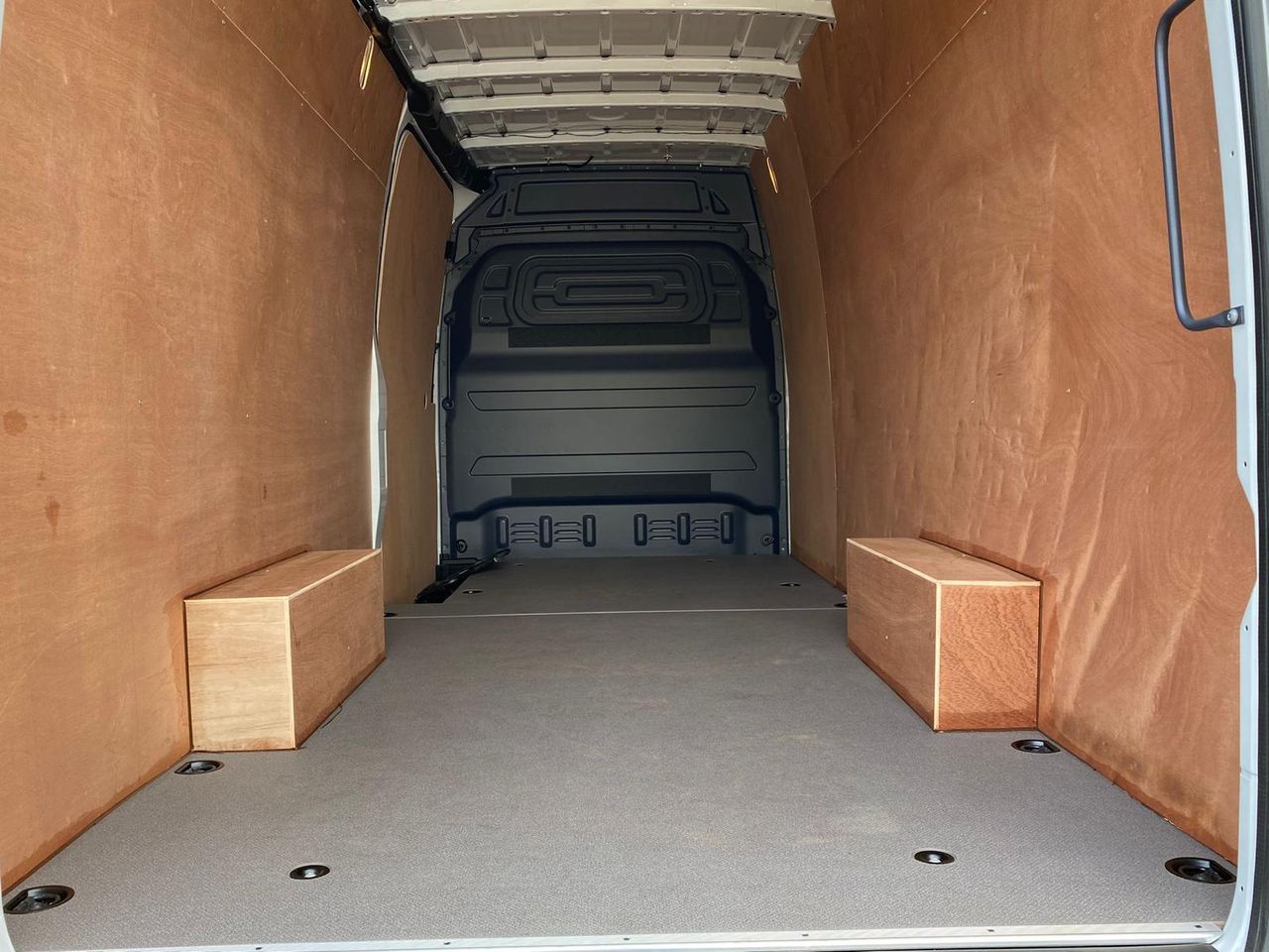 Ready to go Mercedes-Benz SPRINTER 315 L3 H2 , Van, 143, Under 3.5 Tonne, Single Cab, Manual, Ball And Pin Tow Bar, Bluetooth/AUX/USB Dashboard Input, Comfort Package, Multi Function Steering Wheel, Ply Lined , , -, - | for sale at MV Commercial, the UKs leading Truck, Trailers and Van supplier. (SG71RHF 83460)