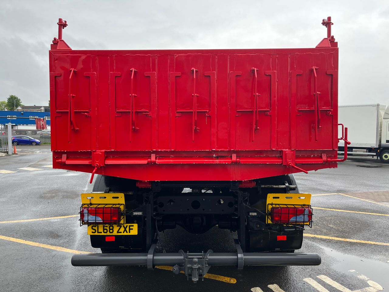 Ready to go MAN TGM 18.250, Tipper, 250, 18 Tonne, Day Cab, Manual, Chrome Mirror Covers, Vertical Exhaust, Rear Light Guards, Beacon Bar, Full Height Headboard, , -, - | for sale at MV Commercial, the UKs leading Truck, Trailers and Van supplier. (SL68ZXF 83589)
