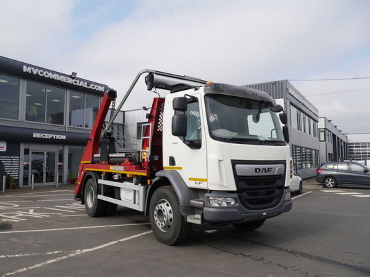 2022 DAF LF 290 Skip Loader for sale at MV Commercial