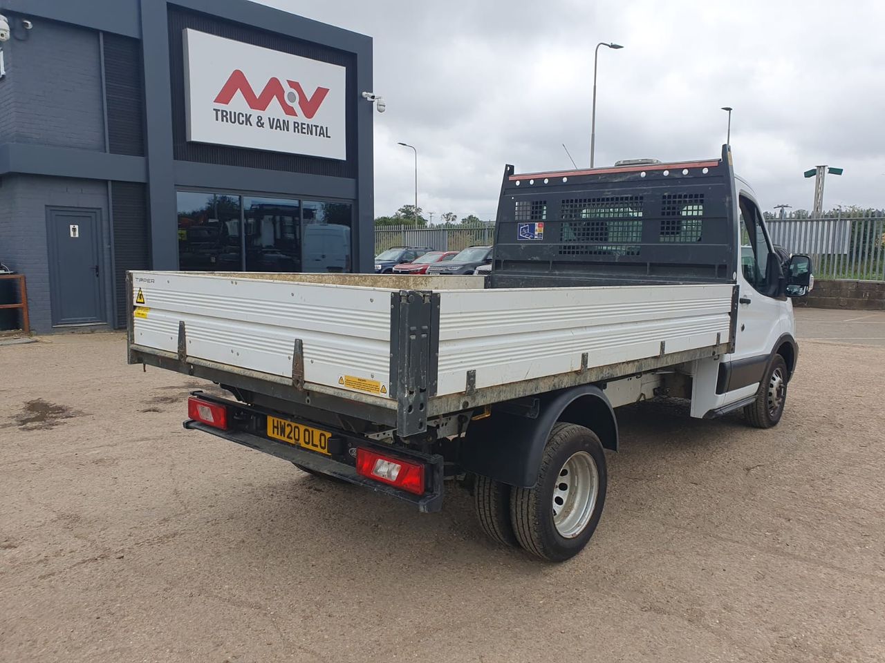 Ready to go Ford TRANSIT 350 L2 DIESEL RWD (2019) 2.0 EcoBlue 130ps , Tipper, 130, Under 3.5 Tonne, Single Cab, Manual, Electric Windows, Touchscreen Display, Beacon Bar, Full Height Headboard, Triple dropside , , -, - | for sale at MV Commercial, the UKs leading Truck, Trailers and Van supplier. (HW20OLO 845628)