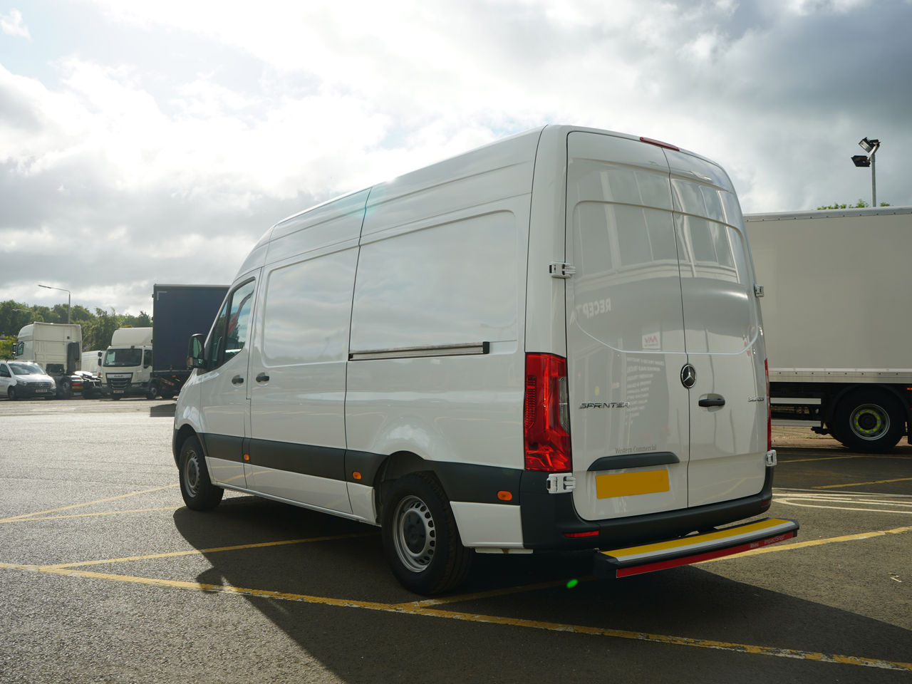 2022 Mercedes-Benz Sprinter 315 L2H2 Progressive  Van for sale at MV Commercial