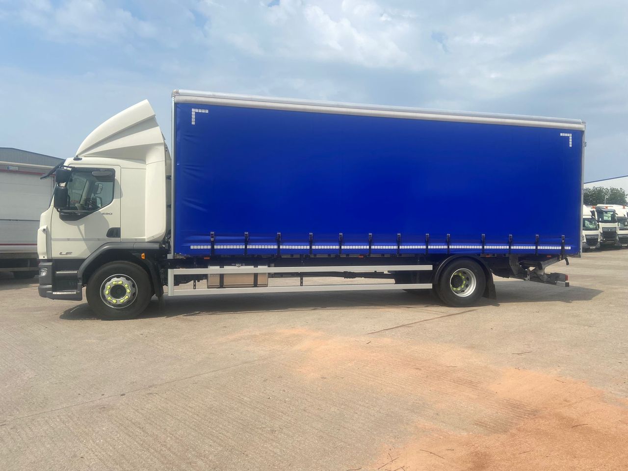 Ready to go DAF LF 290, Curtainsider, 290, 18 Tonne, Sleeper Cab, , Barn Doors, Central Locking With Remote Control, Driver Comfort Air Seat with Red Seatbelts, Electric Mirrors, Electric Windows, , -, - | for sale at MV Commercial, the UKs leading Truck, Trailers and Van supplier. (SN72YPE 88247)