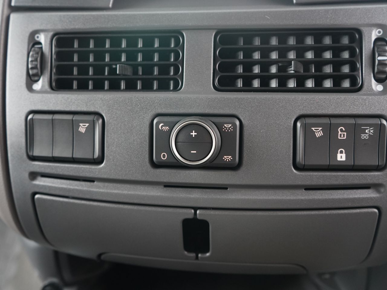 2022 DAF XF 530 Tractor Unit for sale at MV Commercial