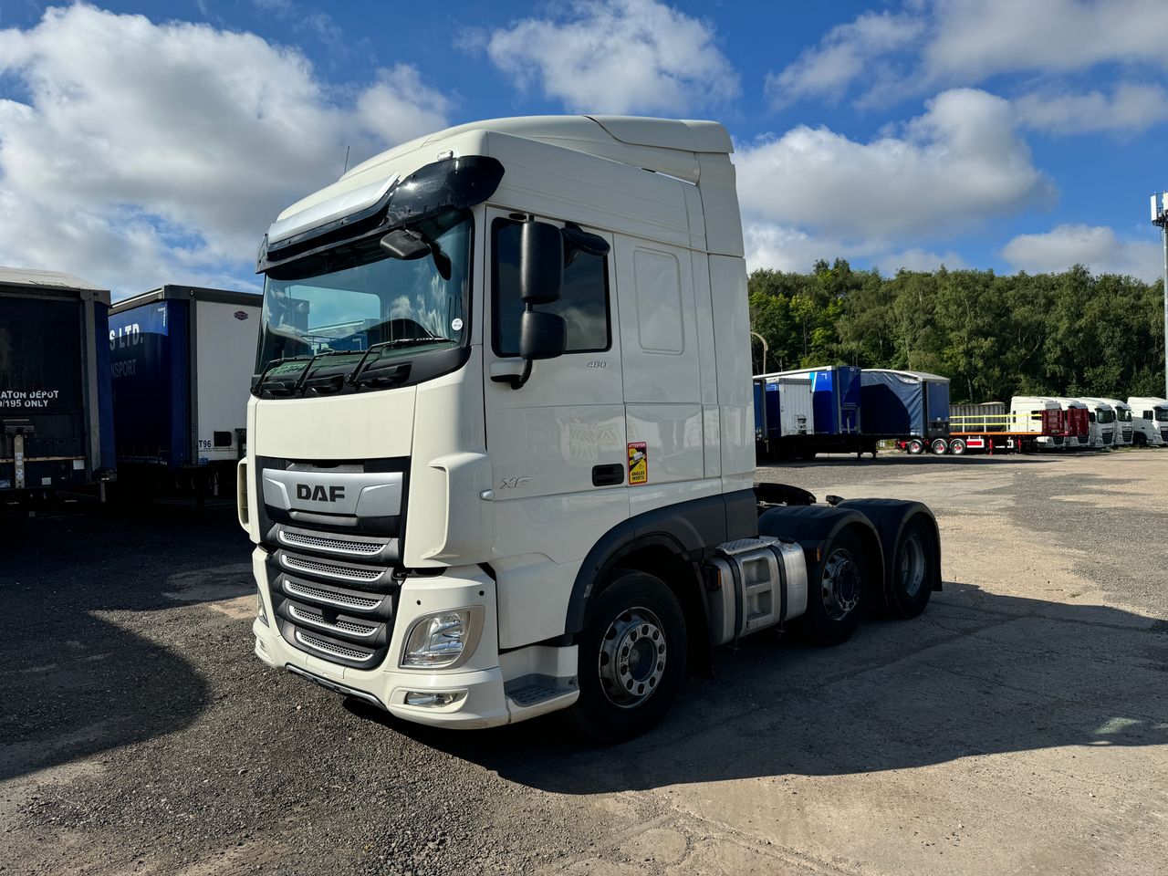 Ready to go DAF XF 480, Tractor Unit, 480, 44 Tonne, Space Cab, Automatic, Alloy Fuel Tank, Cab Sunvisor , Central Locking, Driver Comfort Air Seat with Red Seatbelts, In Cab Fridge, , -, - | for sale at MV Commercial, the UKs leading Truck, Trailers and Van supplier. (PN70DGV 898597)