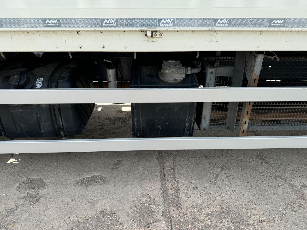 Ready to go DAF LF 290, Dropside, 290, 18 Tonne, Day Cab, Automatic, Hardwood Flooring, 3 Seats in Cab, Rear Window in Cab, FORS - Gold Kit fitted, Air Horn, , Palfinger, PK19.001 SLD B | for sale at MV Commercial, the UKs leading Truck, Trailers and Van supplier. (SN20XUD 898997)