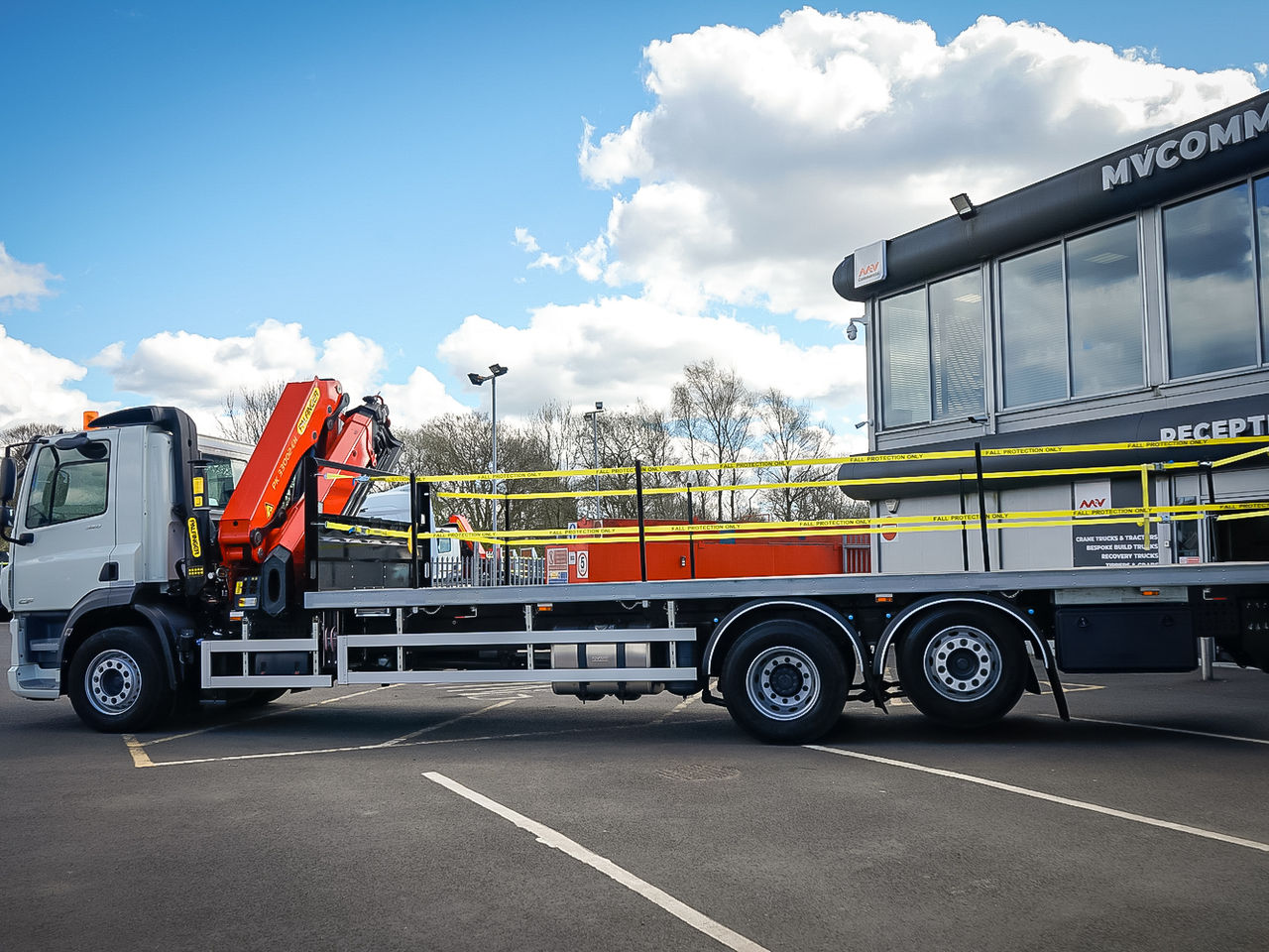 2024 DAF CF 320 Flatbed for sale at MV Commercial