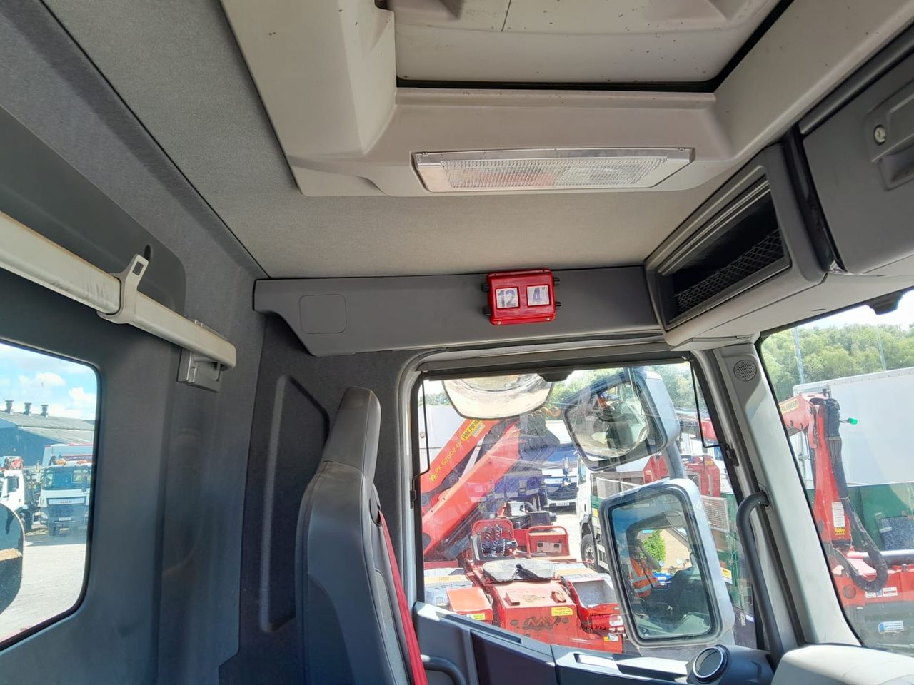 2015 Renault C430 Tipper for sale at MV Commercial