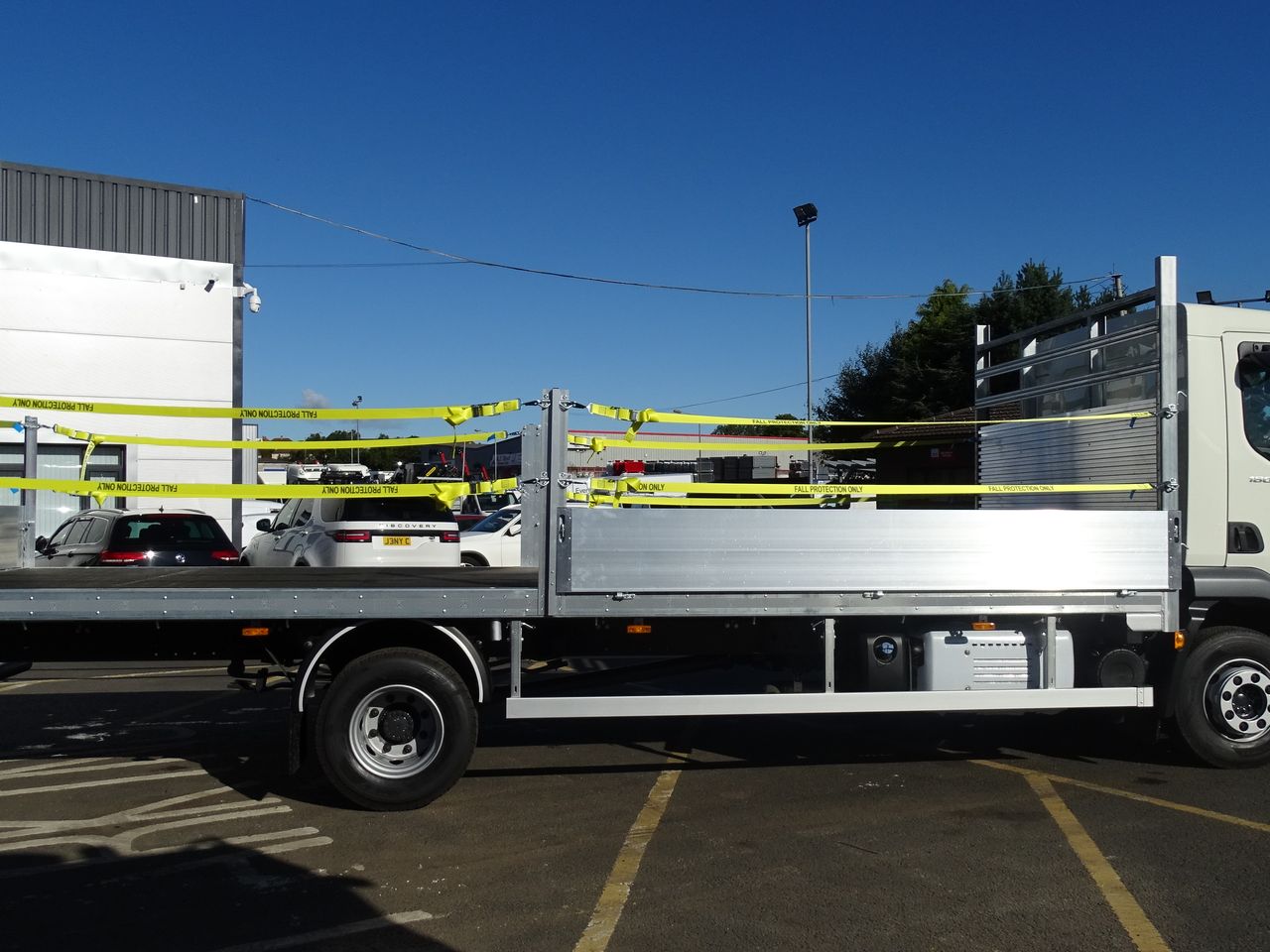 Ready to go DAF LF 180 FA, Scaffolding, 180, 10 Tonne, Day Cab, Automatic, 3 Seats in Cab, Air Conditioning, Fall Arrest System, Full Height Headboard, Height Indicator, , -, - | for sale at MV Commercial, the UKs leading Truck, Trailers and Van supplier. (L522793 90687)