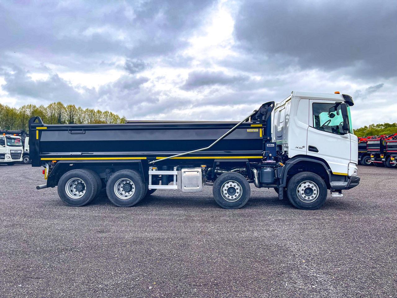 2025 DAF FAN XD450 Tipper for sale at MV Commercial