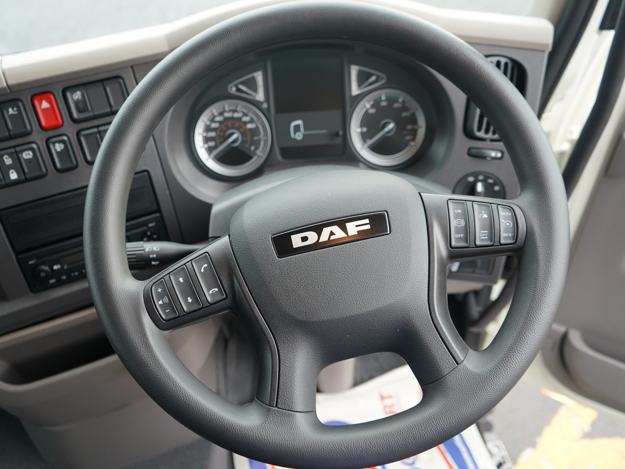 2022 DAF LF 180 Box for sale at MV Commercial