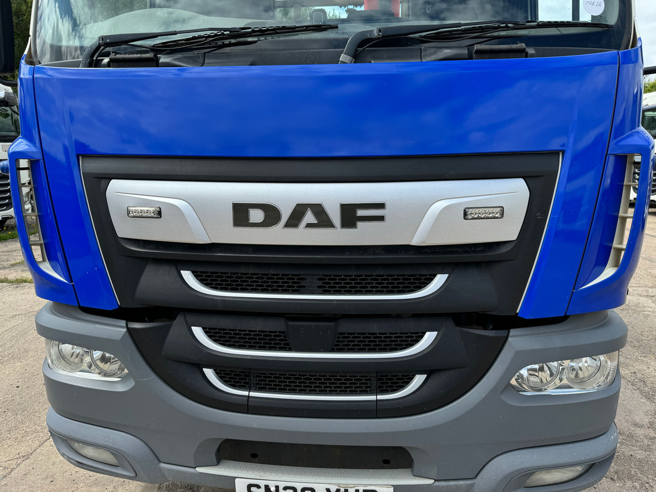 Ready to go DAF LF 290, Dropside, 290, 18 Tonne, Day Cab, Automatic, Hardwood Flooring, 3 Seats in Cab, Rear Window in Cab, FORS - Gold Kit fitted, Air Horn, , Palfinger, PK19.001 SLD B | for sale at MV Commercial, the UKs leading Truck, Trailers and Van supplier. (SN20XUD 916417)