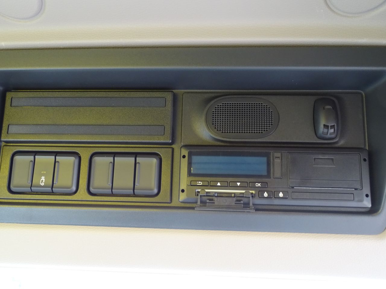 2023 DAF LF 290 Hot Box for sale at MV Commercial