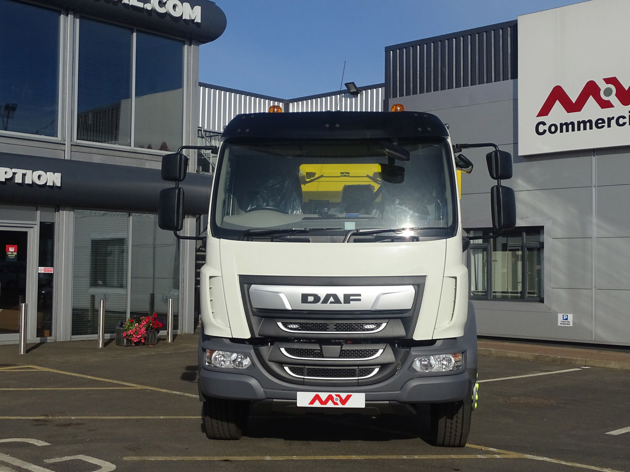 2023 DAF LF 290 Hot Box for sale at MV Commercial