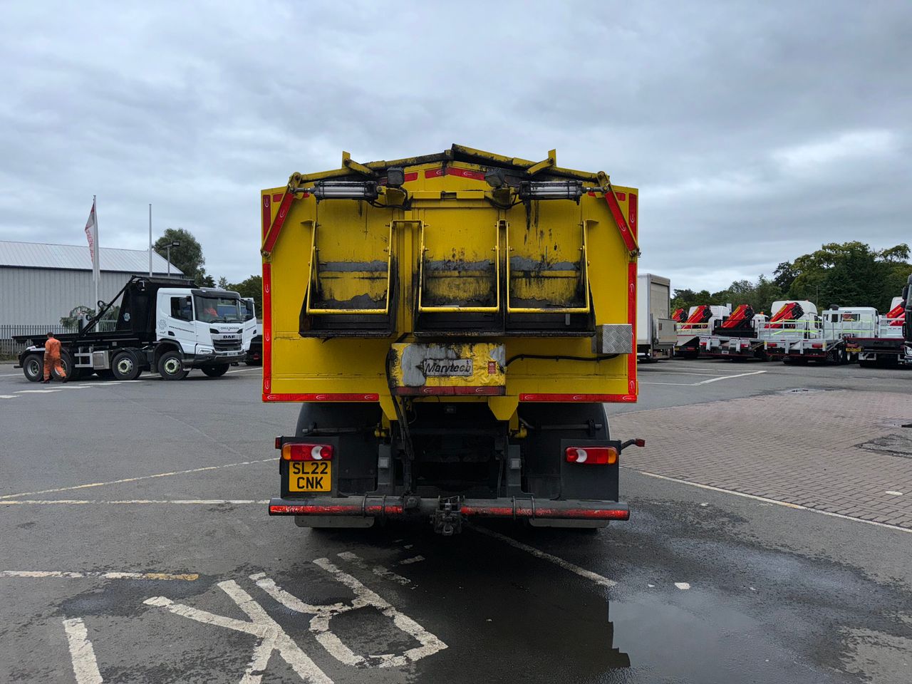 Ready to go DAF LF 290, Hot Box, 290, 18 Tonne, Day Cab, Manual, Beacons, Cab Sunvisor , Front Strobes, Hot Box Control Panel on Rear of Body , 3 Seats in Cab, , Marvtech, Tipping Hot Box | for sale at MV Commercial, the UKs leading Truck, Trailers and Van supplier. (SL22CNK 919046)