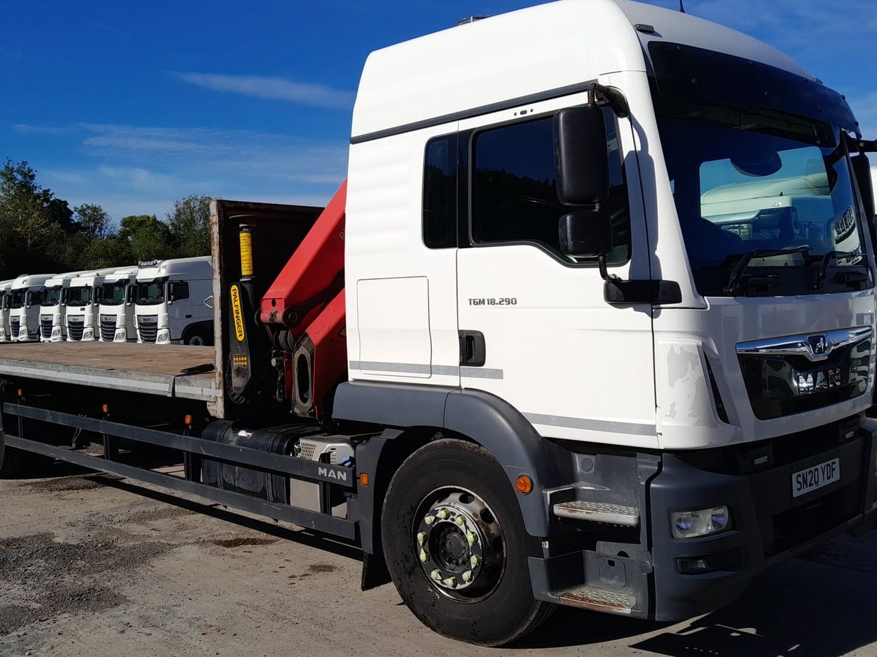 Ready to go MAN TGM 18.290, Flatbed, 290, 18 Tonne, LX Cab, ZF 12-Speed TipMatic Automatic, Air Conditioning, Reading Light, Electric Windows, In-Cab Storage, 2 Spot Lights On Cab Roof, , Palfinger, PK 19001 SLD 5 B | for sale at MV Commercial, the UKs leading Truck, Trailers and Van supplier. (SN20YDF 926384)