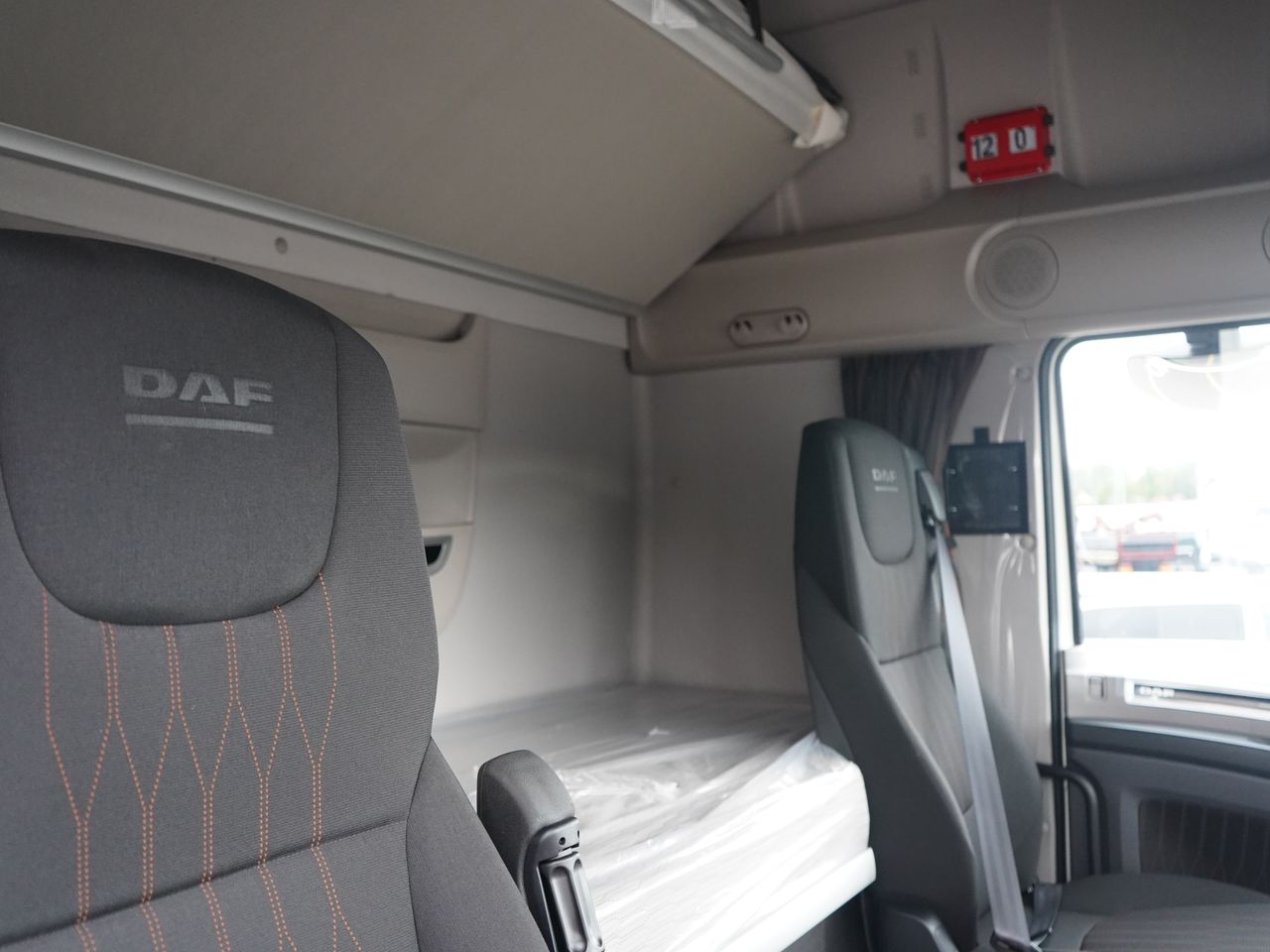 2022 DAF XF 530 Tractor Unit for sale at MV Commercial