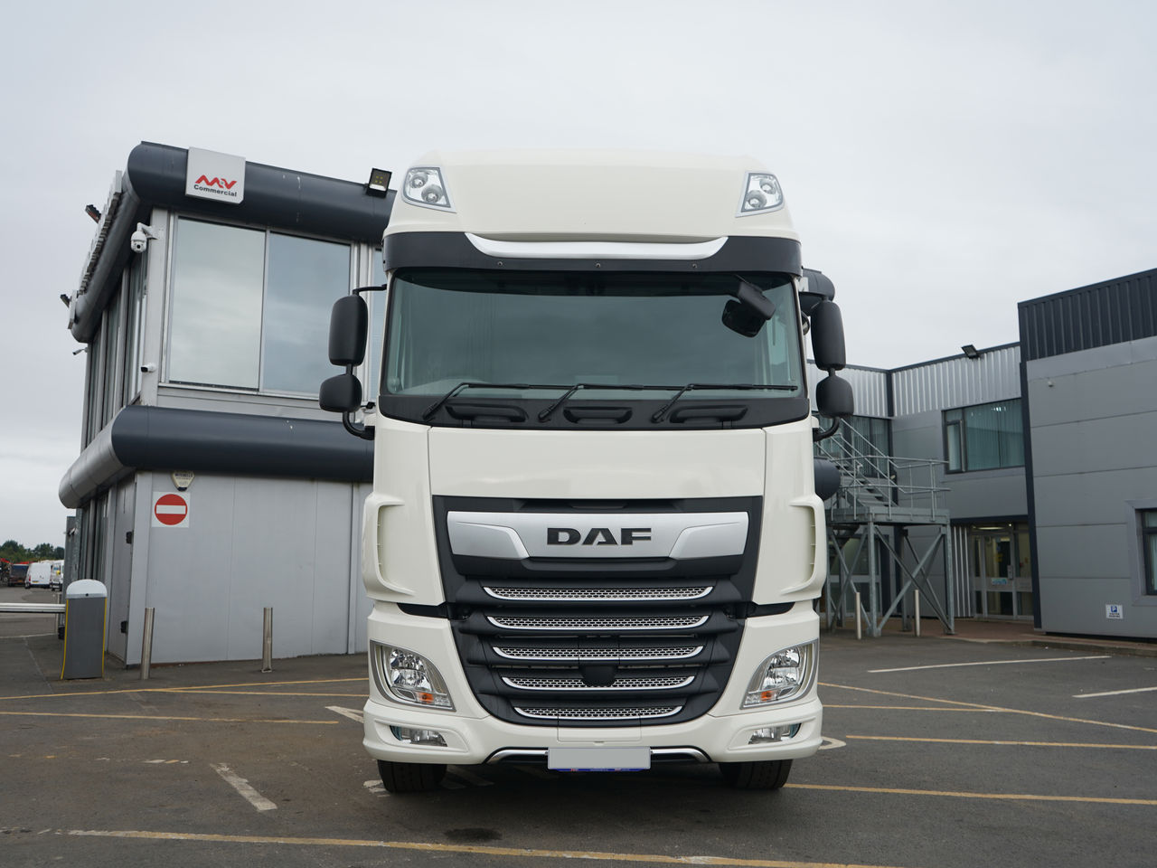 2022 DAF XF 530 Tractor Unit for sale at MV Commercial